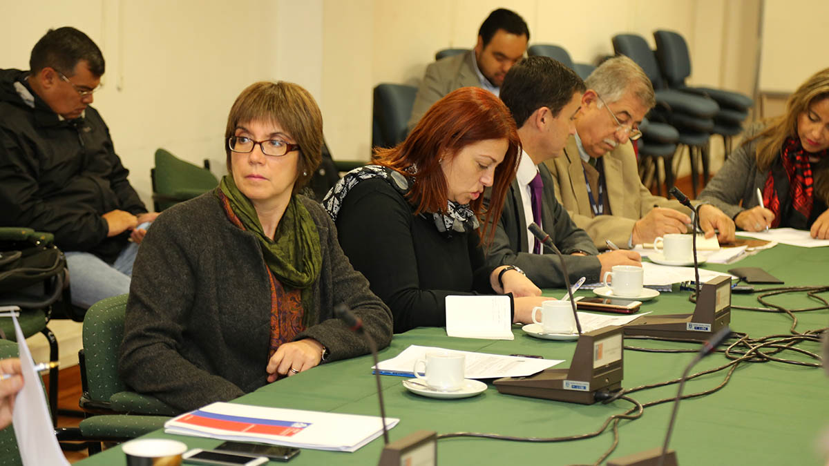 La intendenta subrogante Núñez en la reunión del Comité Operativo de Emergencias.
