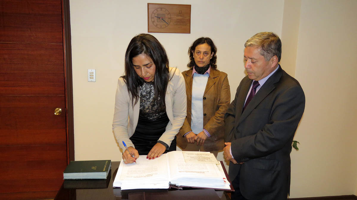 Lorena Bruna Machuca jura como jueza de Pichilemu oct 2015