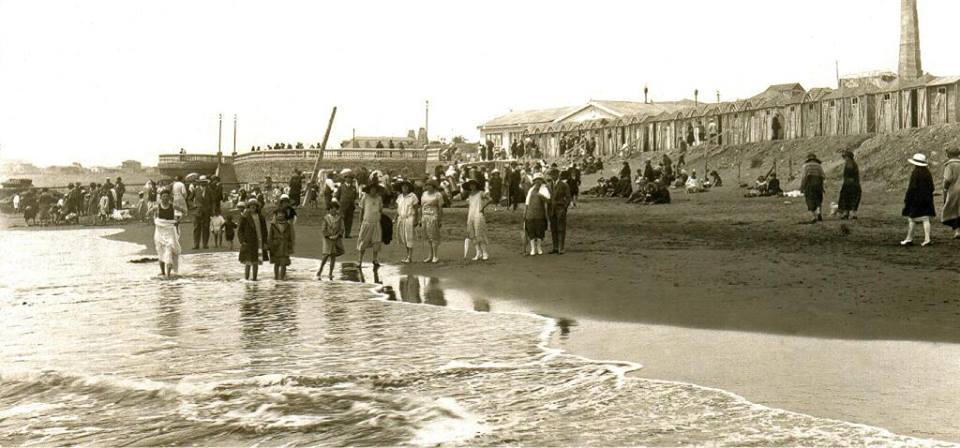 Veraneantes en Pichilemu, década de 1910 o 1920