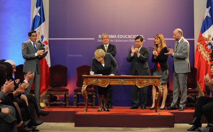 Bachelet educacion