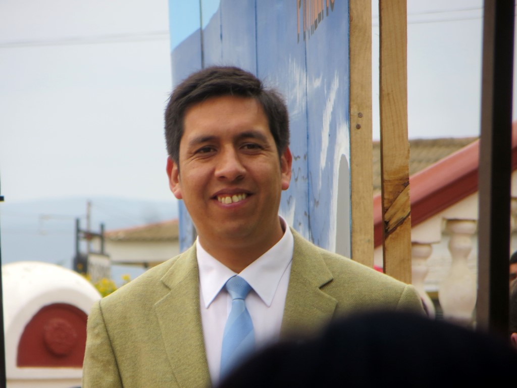 El locutor de la Municipalidad, Esteban Araneda.