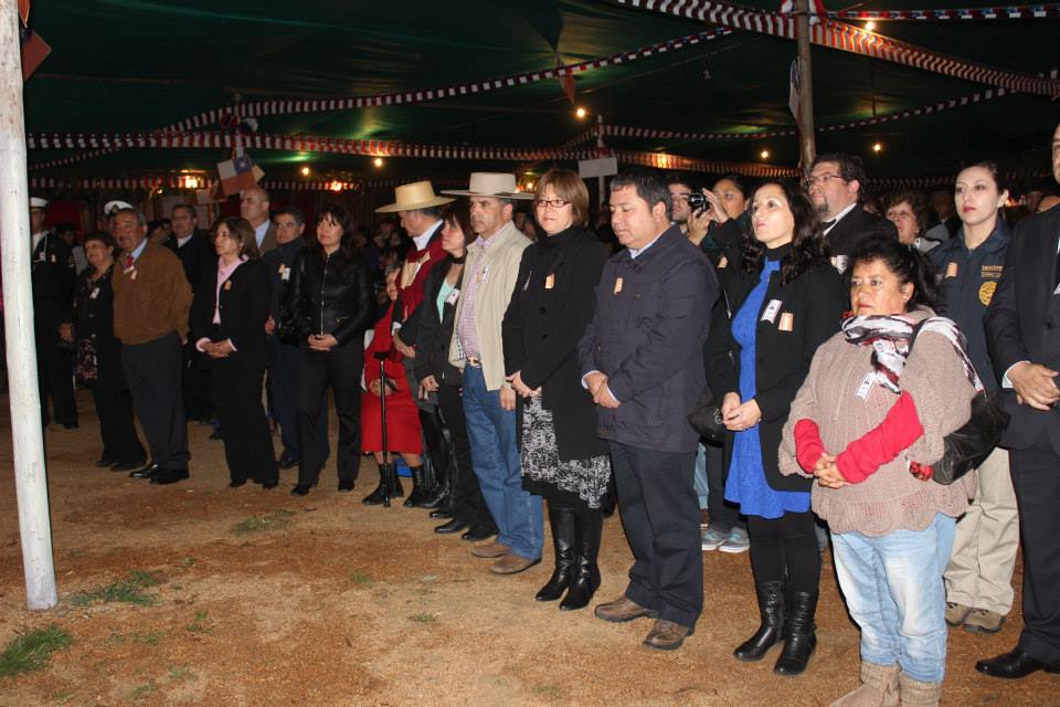 Autoridades presentes en la inauguración de La Bombonera.